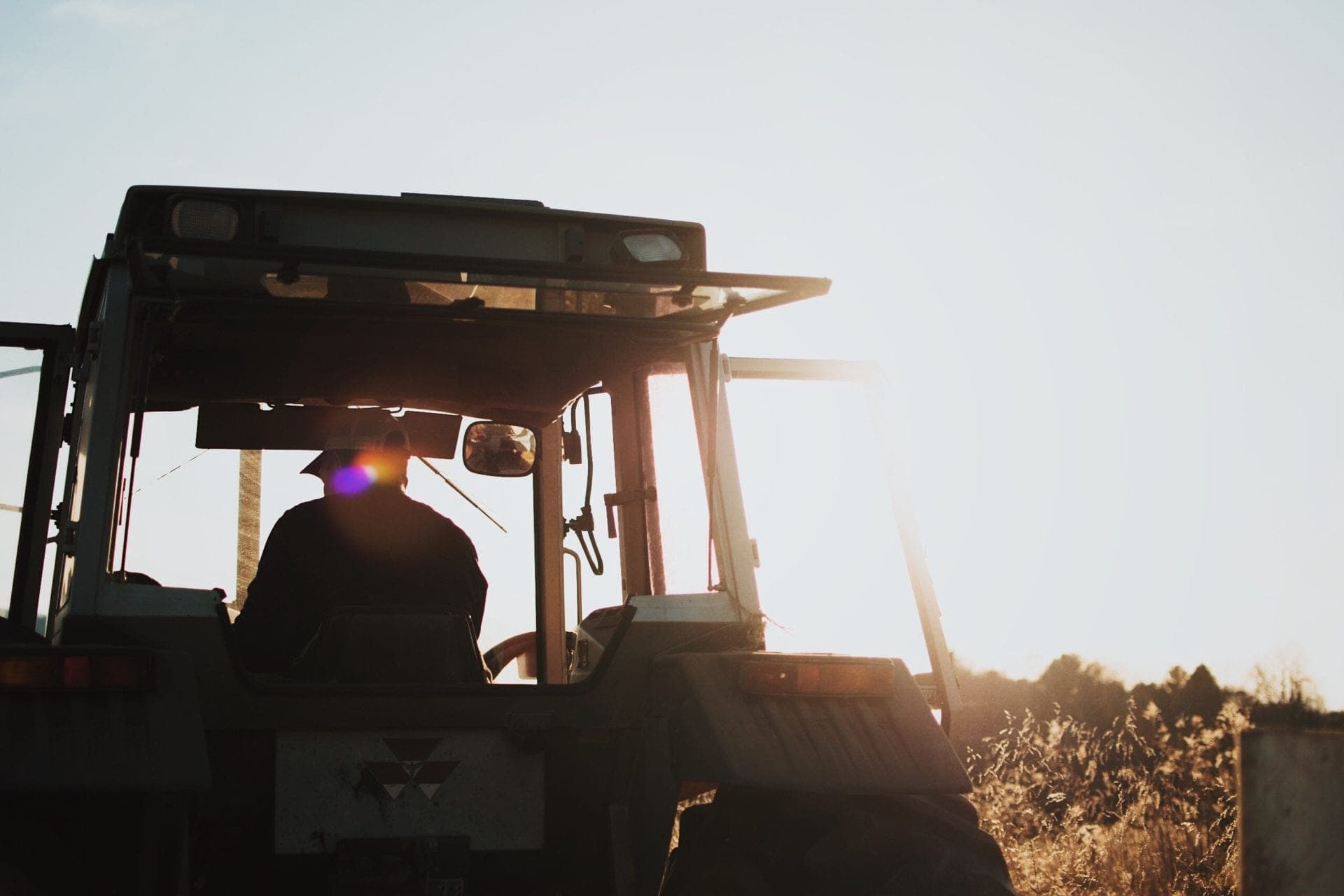 Starting a Distribution Company: Legal & Operational Guide