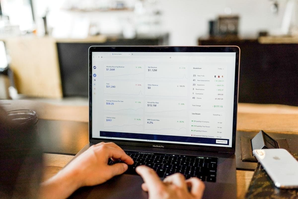 Selling Or Purchasing An Online Business? Make Sure You're Protected (2026 Updated)