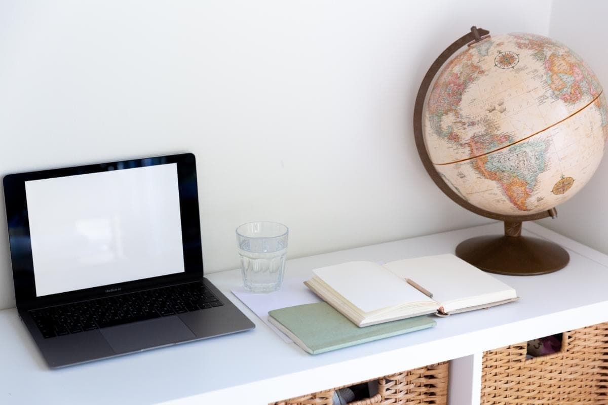 Business Law Attorneys: What Small Businesses Should Know
