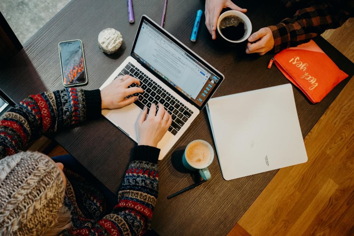 Gifting Shares To Employees In The UK: What Employers Should Know