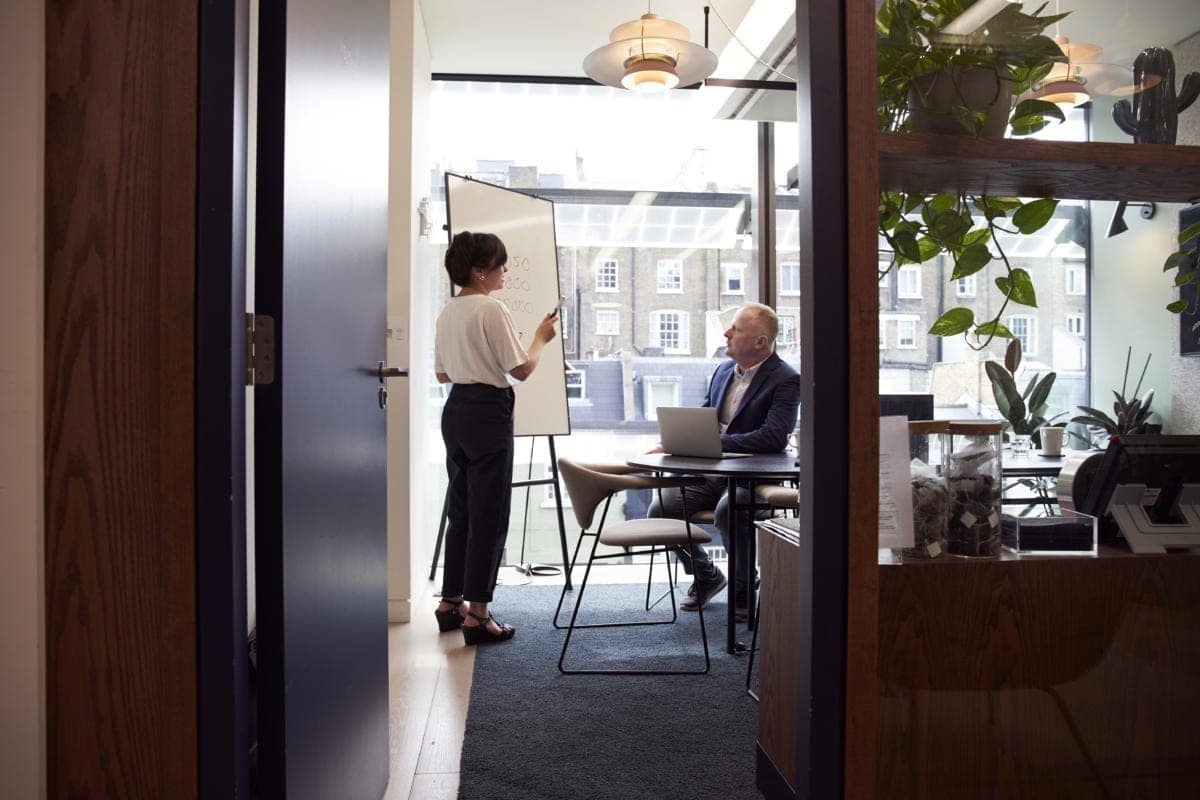 Understanding Solvency Statements: What UK Businesses Need To Know for Legal Compliance