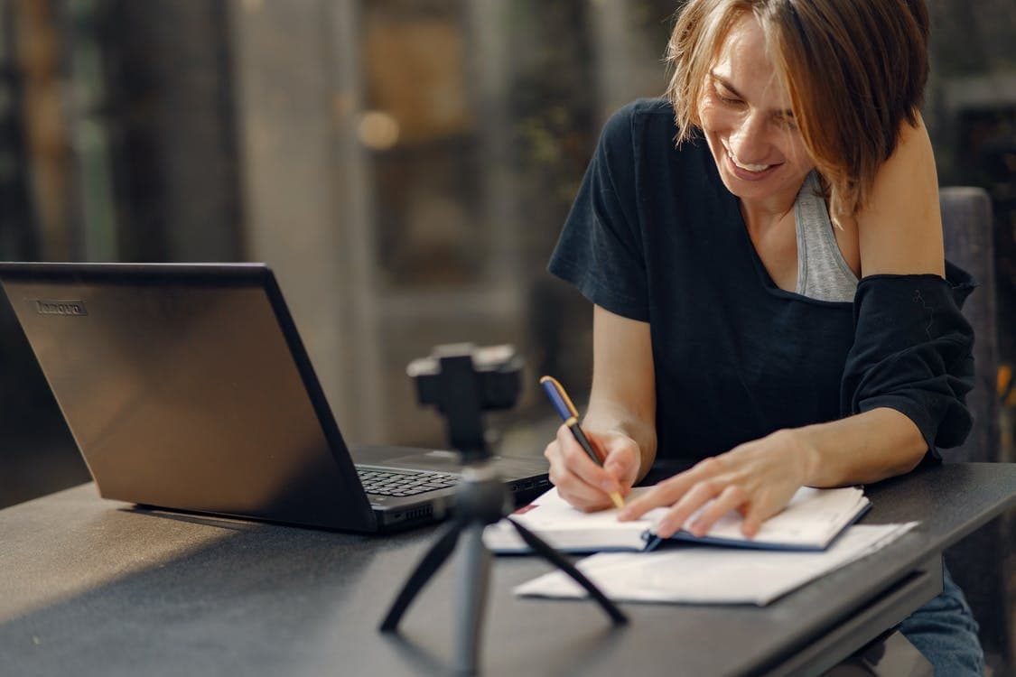 Hiring Remote Workers in the UK: Legal Process and Requirements