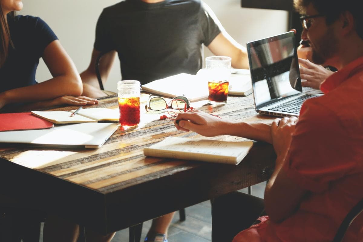 How to Legally Rescind a Contract in the UK: A Guide for Businesses