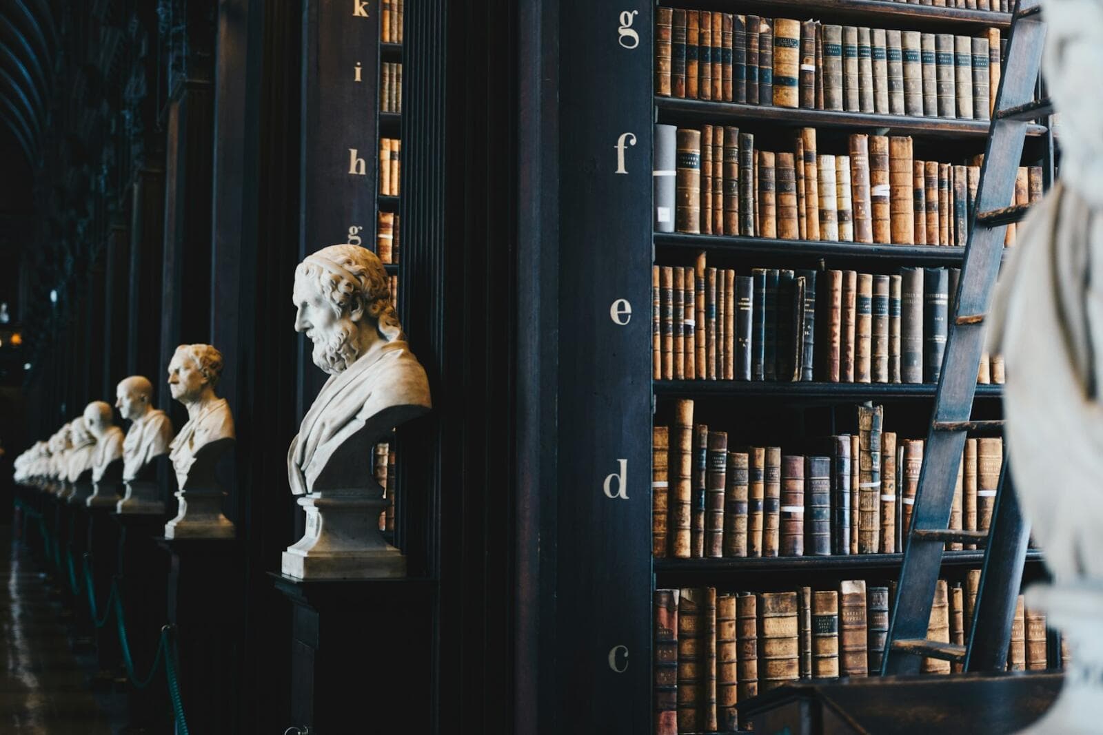 Understanding Governing Legislation in Contracts: Key Considerations for UK Businesses