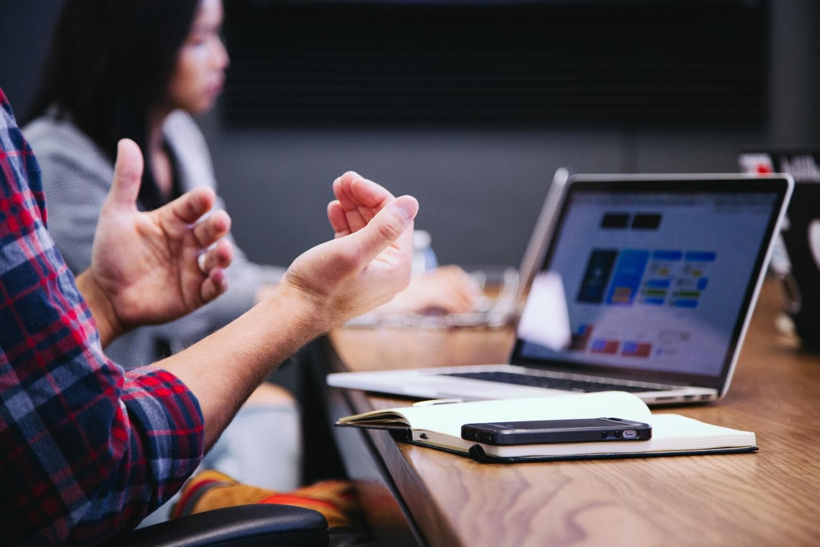 Essential Guide to Contract Modification: How UK Businesses Can Safely Amend Agreements