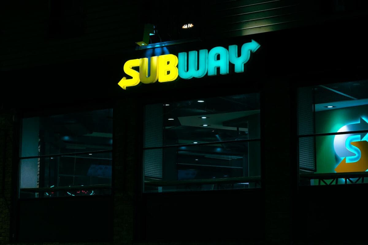 Subway Franchise Price UK: What to Know About Costs, Legal Steps & Protecting Your Investment