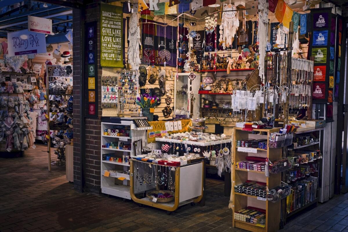 UK Returns Policy Explained: Essential Guide for Online Retailers