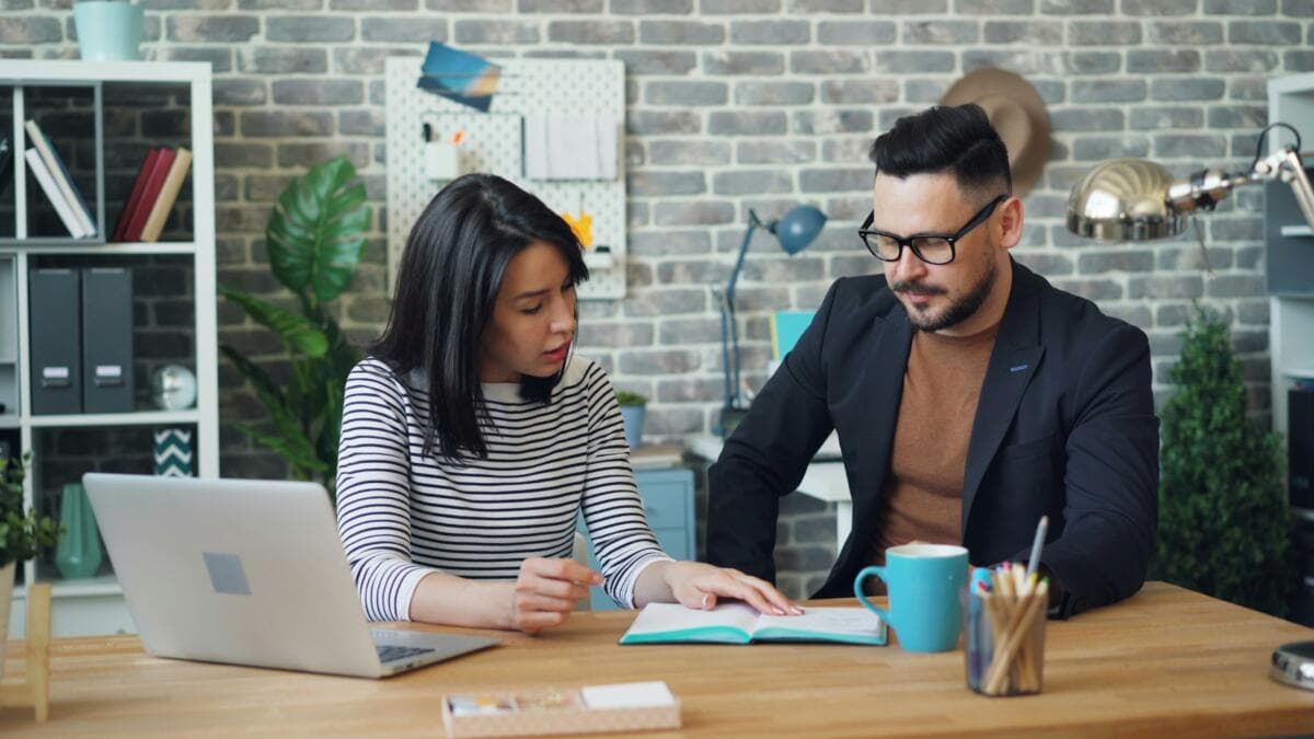How To Legally Structure the Sale of Your Business Assets in the UK: Your Complete "Sale My" Guide