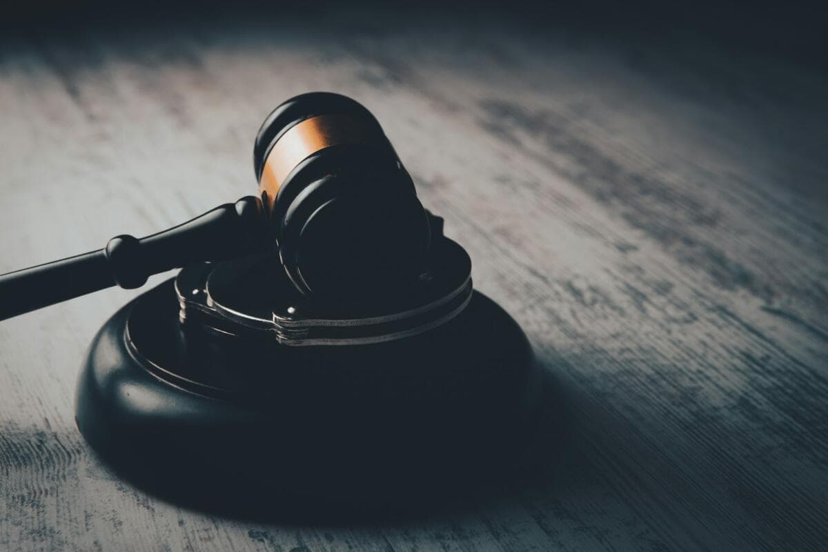 Contra Proferentem Rule: Why Ambiguity Hurts Drafters in the UK