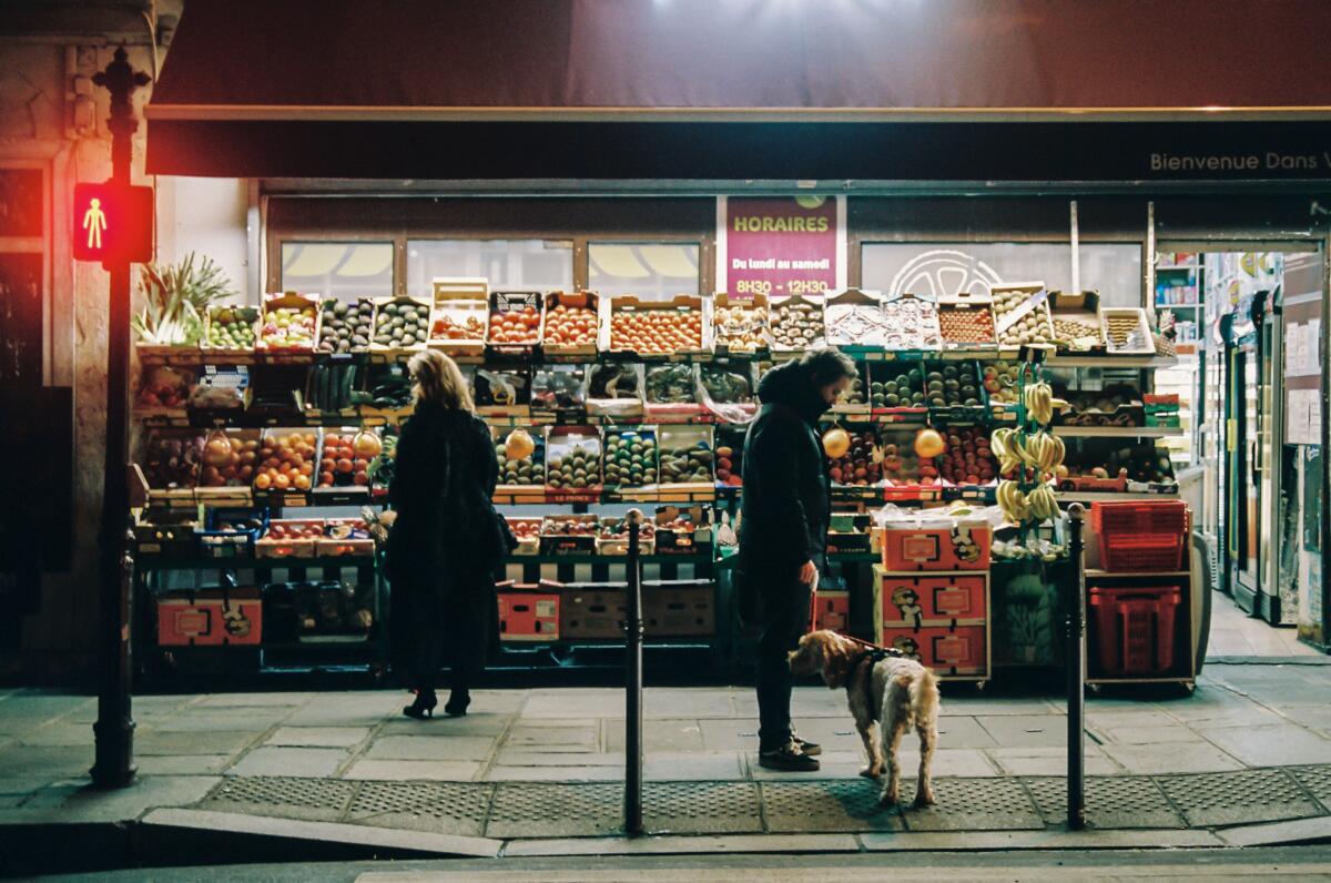 How to start a grocery store business sprintlaw uk